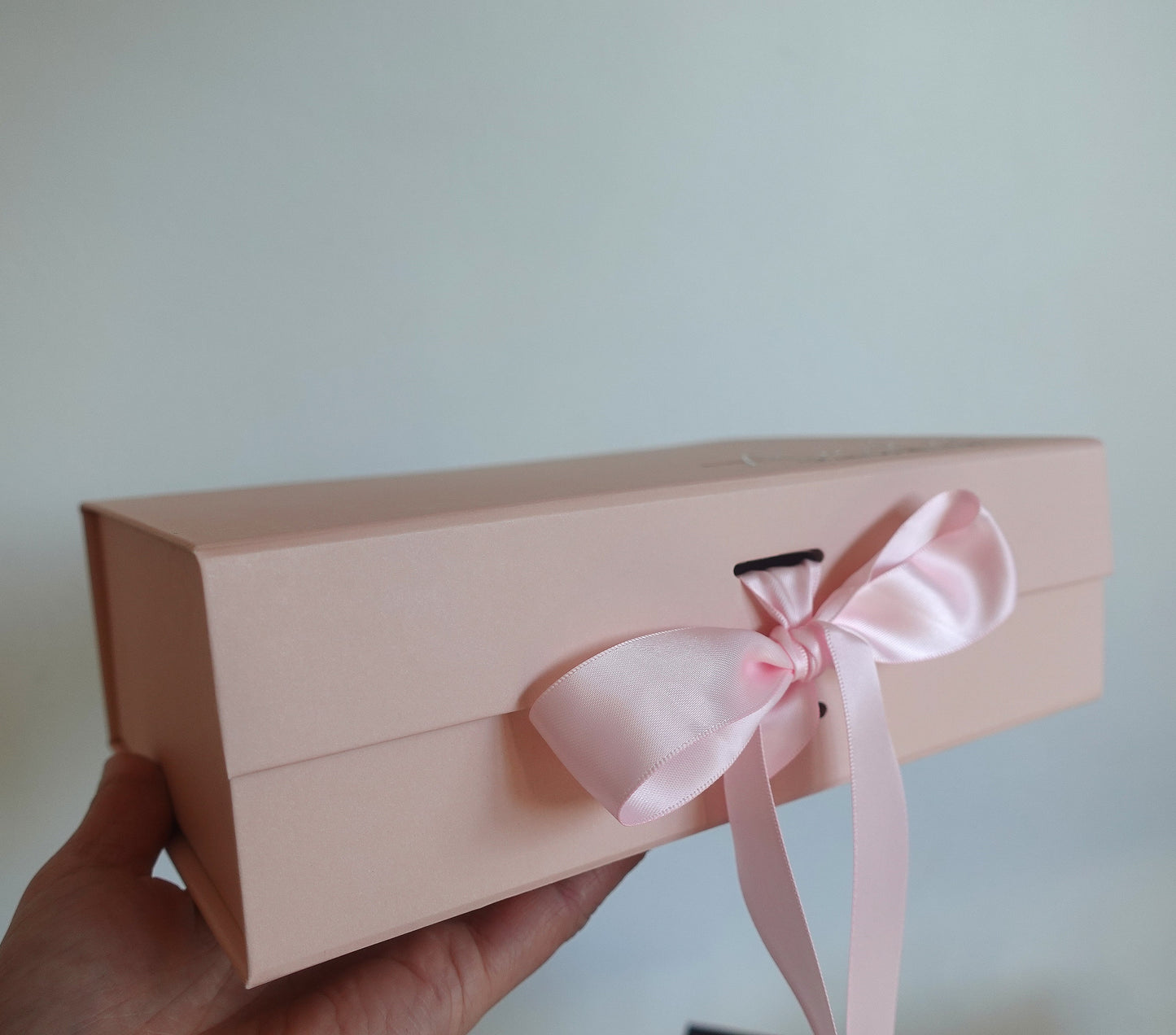 MAGNETIC Luxury Personalised Gift Box with Ribbon
